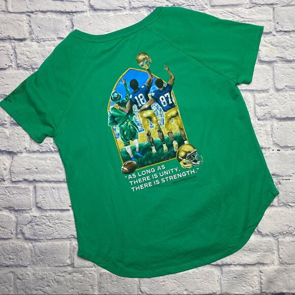 NEW Colosseum Notre Dame Vneck Tee in Green - Picture 6 of 7